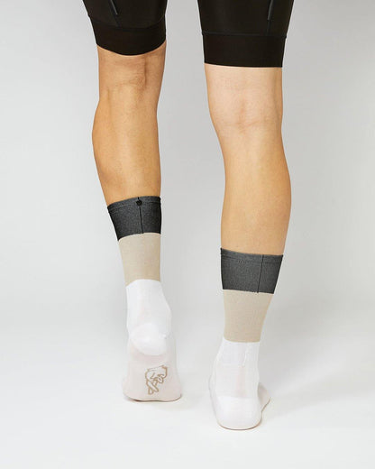 Block 01_05 Cykelstrømper - Fingerscrossed - Sand / Hvid / Sort | Fingerscrossed | gioventu.cc