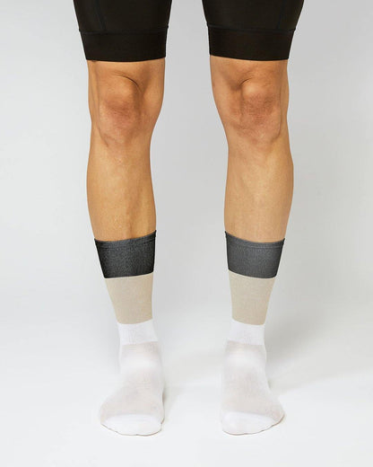 Block 01_05 Cykelstrømper - Fingerscrossed - Sand / Hvid / Sort | Fingerscrossed | gioventu.cc